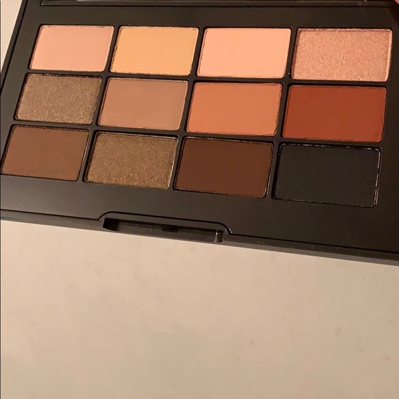 Eyeshadow Palette *Jouer* - Picture 3 of 3